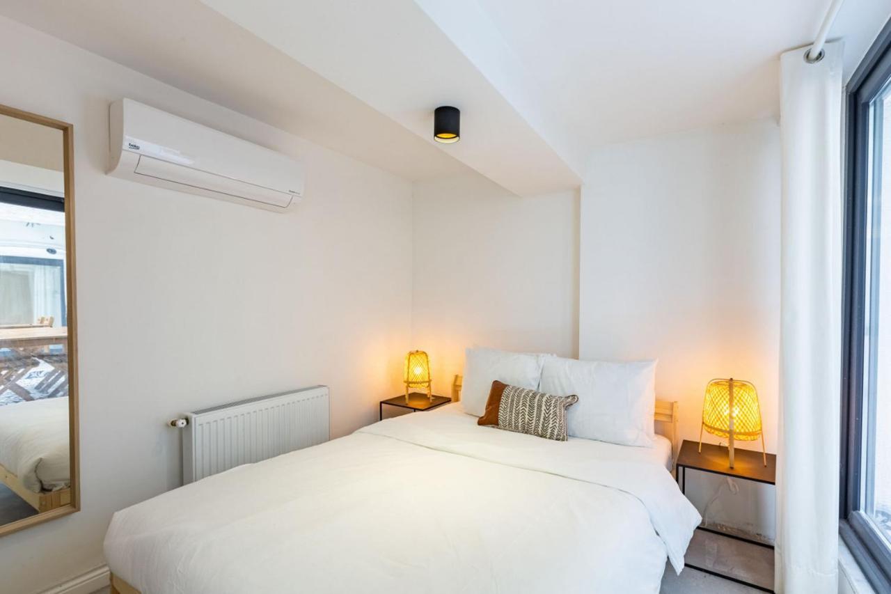 Excellent Flat With Lovely Backyard In Cihangir Provincia di Provincia di Istanbul Esterno foto